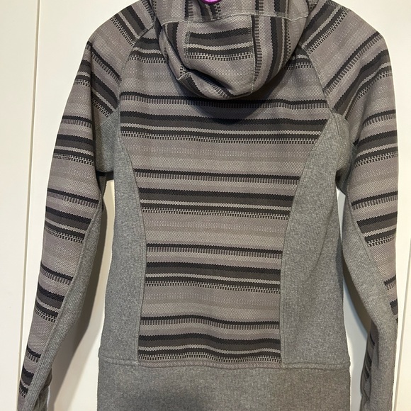 Lululemon Scuba Hoodie - Picture 2 of 11
